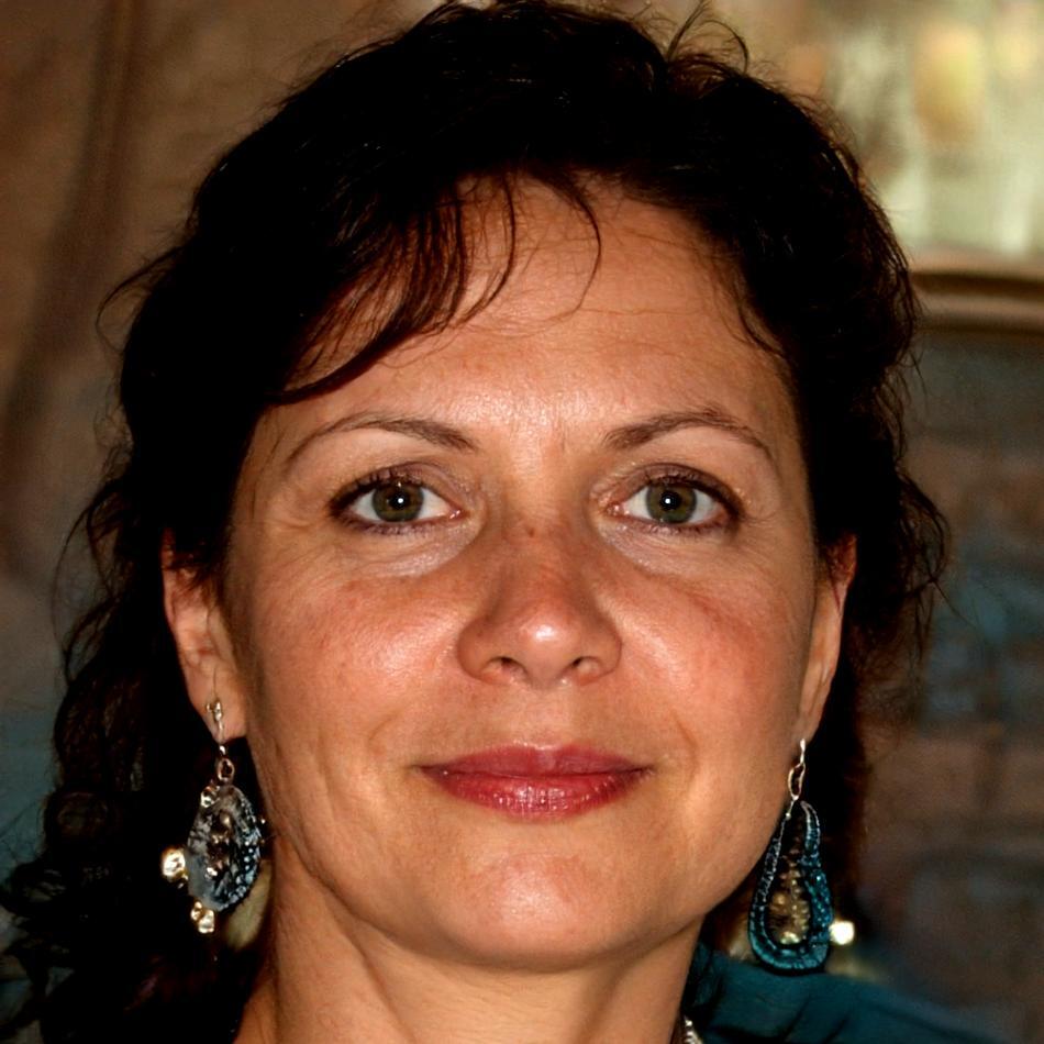 Ema Kastelic, Automation Architect